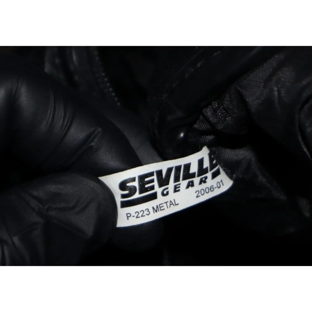 Seville Leather Shoulder Bag Black 18